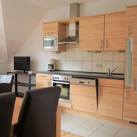App 4 Pers 2 Schlafzimmer Mit Eigenen Badezimmer 2 Balkonen Alle Mit Moselblick *